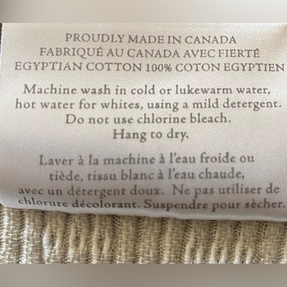 Au Lit Fine Linens Ungaretti Lightweight Coverlet Blanket with Body Pillow Sham - Picture 6 of 6